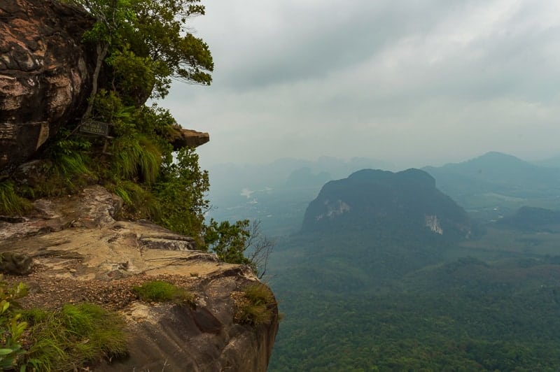 Dragons Crest Trail, or Tab Kak Hang Nak Nature Hill is a beautiful day hike from Krabi or Ao Nang in Thailand