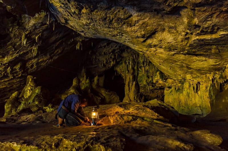 Tham Lod Cave and it's wonderful lantern tour