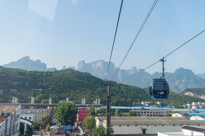 Visiting Tianmen Mountain from the city of Zhangjiajie