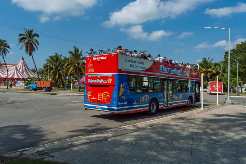 T1 Habana bus tour is the easiest way to get to Fusterlandia