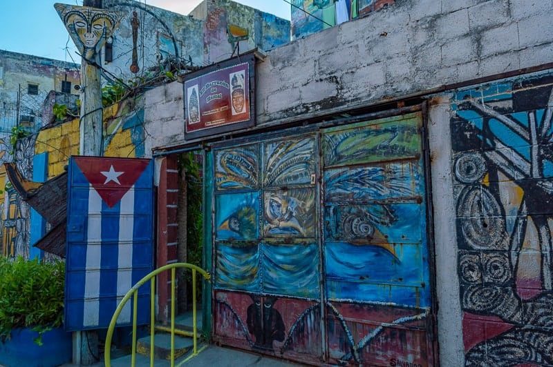 Havana art work on the walls and gates
