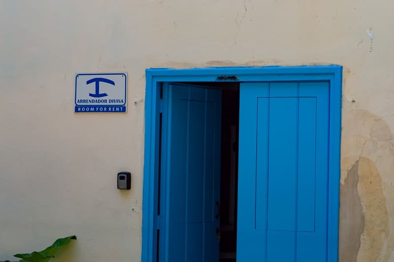 The entrance to a casa Particular in Cuba