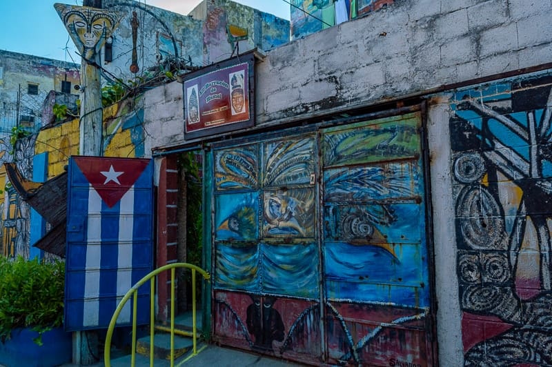 Central Havana free walking tour sights 