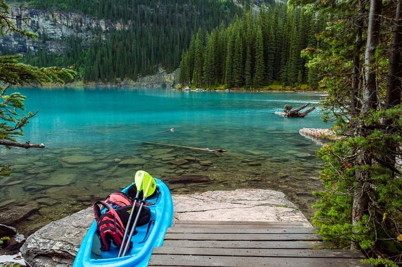 What is there to do at Moraine Lake 