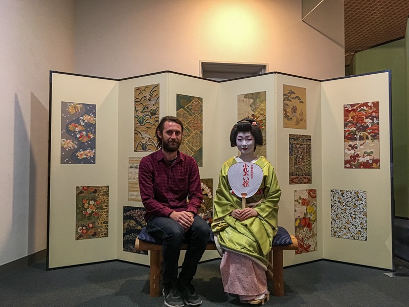 How to see a Geisha Performance in Kyoto 